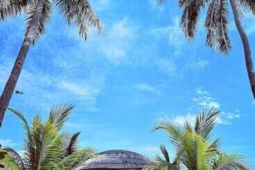 هتل Coconut Garden Beach Resort