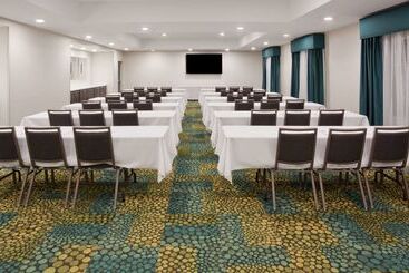 هتل Hampton Inn & Suites Sioux City South