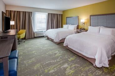 هتل Hampton Inn & Suites Sioux City South
