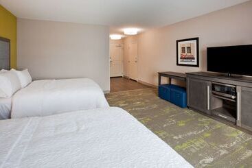 هتل Hampton Inn & Suites Sioux City South