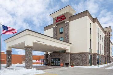 هتل Hampton Inn & Suites Sioux City South