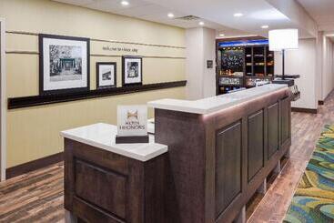هتل Hampton Inn & Suites Sioux City South