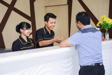 هتل Midtown Xpress Sampit Kalimantan Tengah