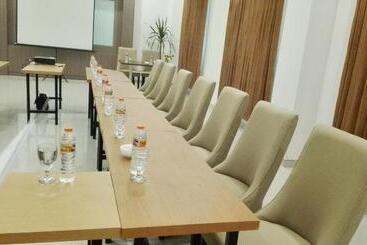هتل Midtown Xpress Sampit Kalimantan Tengah