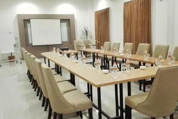 هتل Midtown Xpress Sampit Kalimantan Tengah