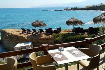 호텔 Porto Greco Village Beach