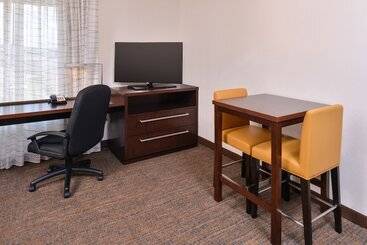 هتل Residence Inn By Marriott Cedar Rapids South