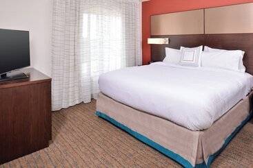 هتل Residence Inn By Marriott Cedar Rapids South
