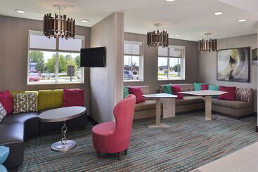 هتل Residence Inn By Marriott Cedar Rapids South
