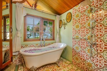 هتل Royal Thai Villas Phuket