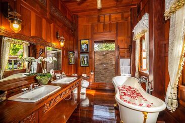 هتل Royal Thai Villas Phuket