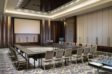 هتل Sheraton Grand Jakarta Gandaria City