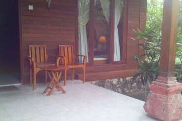 هتل Sunset Cave Villas Lembongan