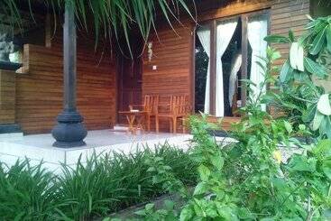 هتل Sunset Cave Villas Lembongan