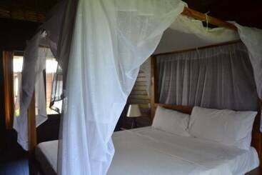 هتل Sunset Cave Villas Lembongan