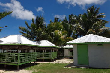 هتل Tailua Beach Fale