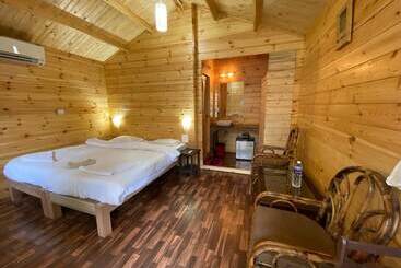 Am Hotel Kollection:ivy, Morjim