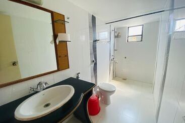 Am Hotel Kollection:ivy, Morjim