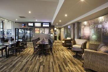 مُتل Nightcap At Morwell