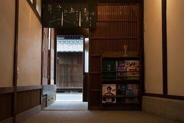 پانسیون Machiya Guest House Mimoro
