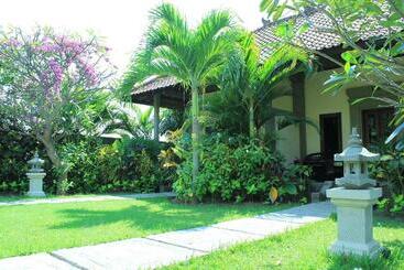 پانسیون Mans Cottages & Spa