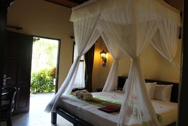 پانسیون Mans Cottages & Spa