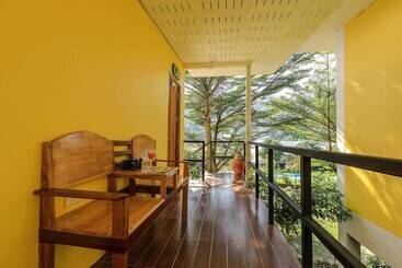 Phi Phi Chang Grand Resort