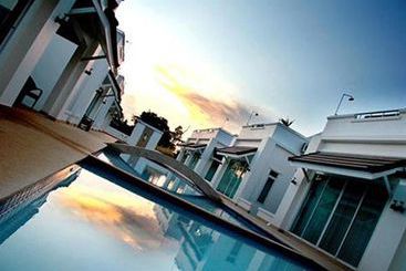 Pineapple Hills Resort