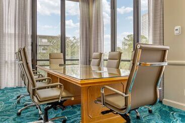 Wyndham Garden Lake Buena Vista Disney Springs® Resort Area