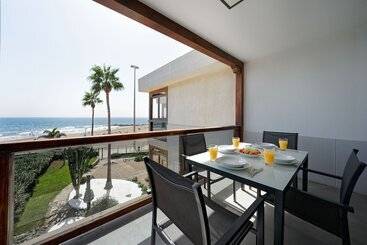 Apartamentos Los Papagayos - Playa de las Burras