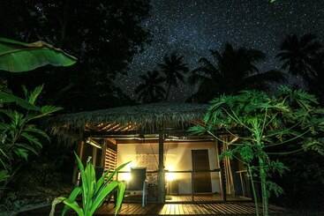 تختخواب و صبحانه Divi S Boutique Retreat