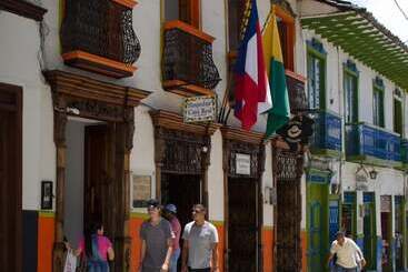 هتل Hospedaje Casa Real