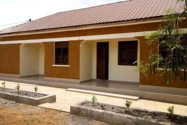 هتل Kalalo Cottage Inn