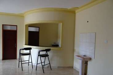هتل Kalalo Cottage Inn