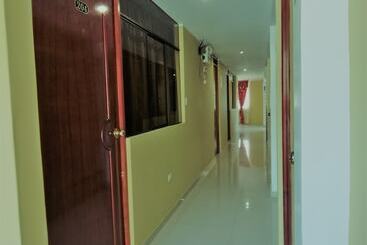 هتل Nakeli Hospedaje