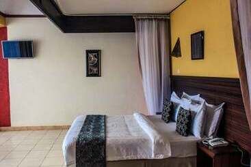 هتل Ol Donyo Sabuk Resort