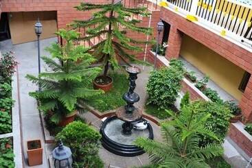 هتل Sueño Dorado