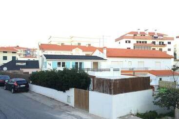 Native Surfhouse   Hostel