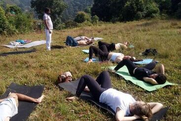 پانسیون Begnas Yoga & Retreat