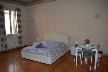 پانسیون Casa Roma Rooms
