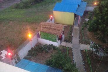 پانسیون Dreamland Cottage Restaurant Guesthouse