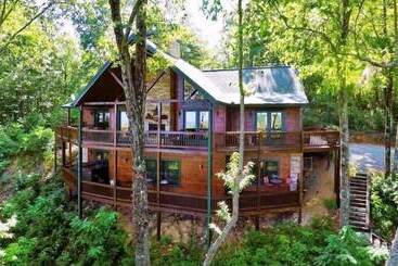 بيت ريفى Another Day In Bearadise