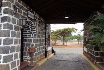 هتل Campestre Hacienda Caracha