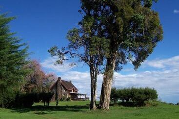 هتل Castle Forest Lodge