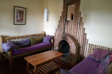 هتل Castle Forest Lodge