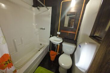 هتل Chalet Castillo