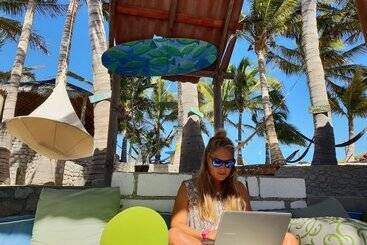 هتل Chilochill Glamping Resort
