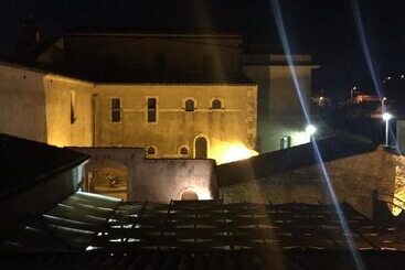 هتل Eremo Madonna Delle Grazie