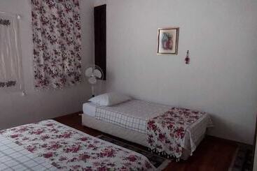هتل Hayat Altı Konuk Evi