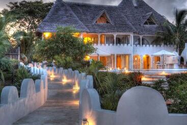 هتل Msambweni Beach House